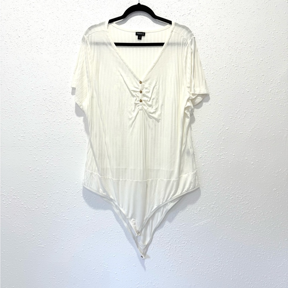 Torrid Cream Button-Front‎ Bodysuit XXL